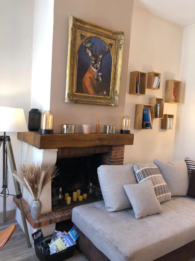 Cote Chateau - Grand Appartement Au Coeur De 블루아 외부 사진
